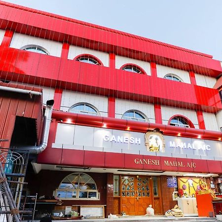 Oyo 65719 Sree Ganesh Mahal Otel Siruseri Dış mekan fotoğraf