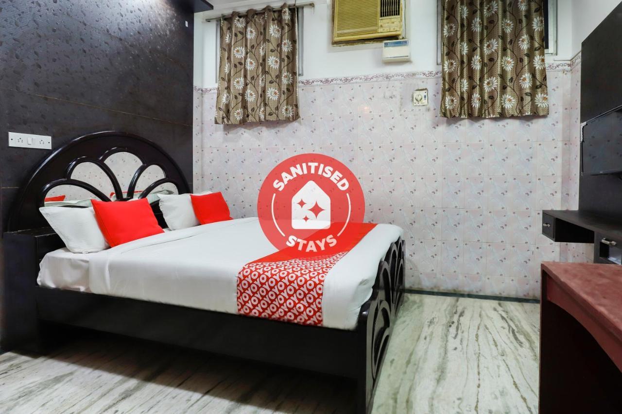 Oyo 65719 Sree Ganesh Mahal Otel Siruseri Dış mekan fotoğraf